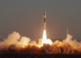 الصين تطلق مركبة فضائية وقمرا صناعيا إلى الفضاء