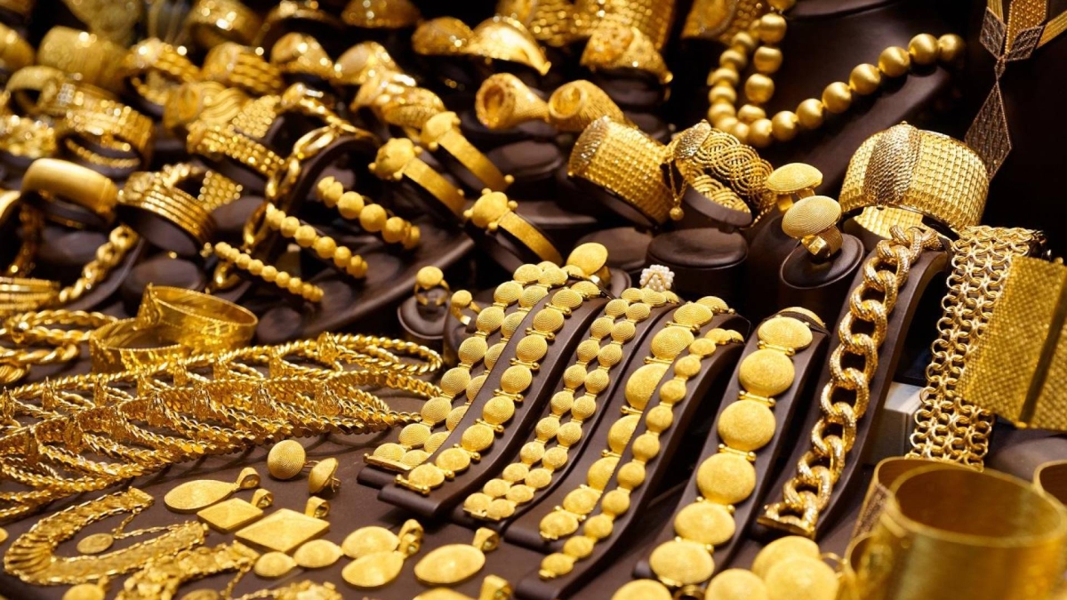 تعرف إلى أسعار الذهب والليرات الرشادي والإنجليزي في الأردن السبت