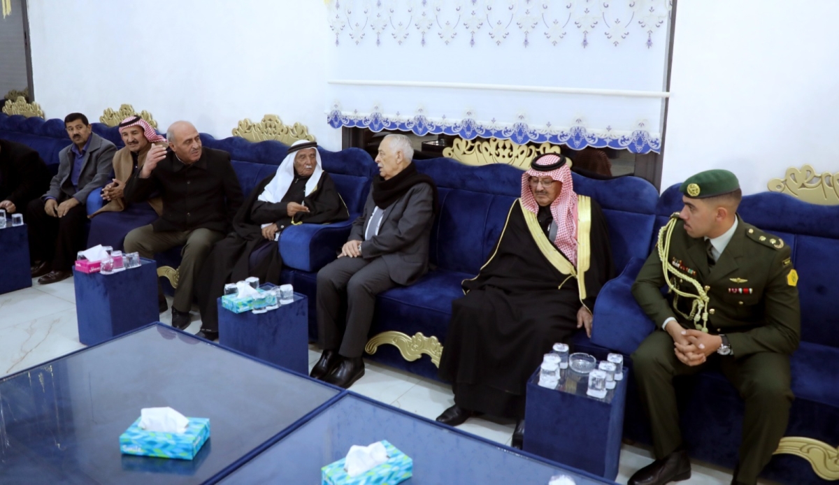 مندوبا عن الملك وولي العهد.. العيسوي يعزي الخريشا وعبيدات...صور