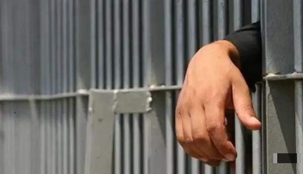 الإفراج عن ٩ طلاب من الجامعة الهاشمية