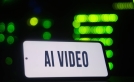 فيديوهات الذكاء الاصطناعي المُضللة تغمر مواقع التواصل الاجتماعي