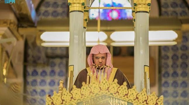 خطيب المسجد النبوي: المسارعة إلى الخيرات دليل علو الهمة وعلامة التوفيق