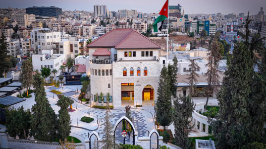 محلل: 2026 عام المشاريع الكبرى.. وإجراء تعديل وزاري قريب غير وارد