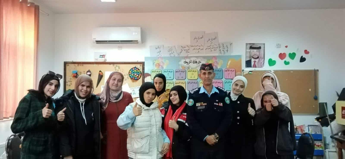 نشاطات توعوية للشرطة المجتمعية في الزرقاء والبلقاء والرصيفة لتعزيز الأمن والسلامة