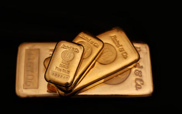 الذهب عند ذروة أسبوع وسط تزايد رهانات خفض الفائدة واضطرابات فنزويلا