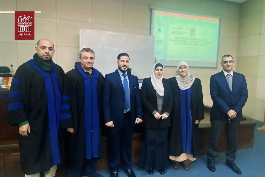 مناقشة رسالة ماجستير للطالب مراد العجارمة من قسم الكيمياء