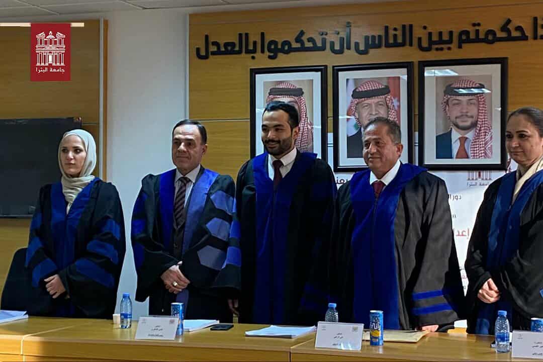 مناقشة رسالة ماجستير للطالب محمد الهباهبة في كلية الحقوق