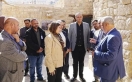 الأميرة دانا فراس ووزير البيئة يزوران مركز شقيلة في البترا