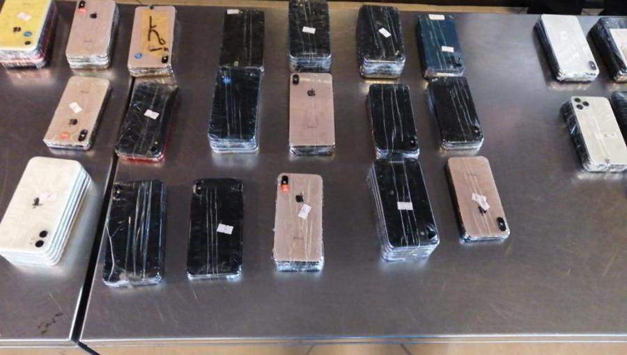 استيراد 1.7 مليون جهاز خلوي في 2025