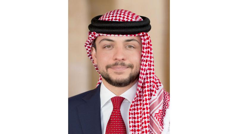 ولي العهد يعزي رئيس الديوان الملكي الهاشمي بوفاة شقيقته