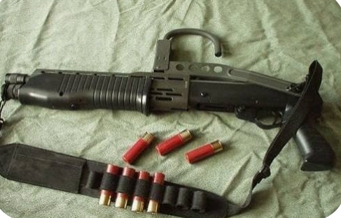 رصاصة سلاح (بمباكشن) أمام البنك الذي تعرض للسطو في المفرق