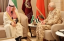 رئيس هيئة الأركان المشتركة يستقبل السفير السعودي