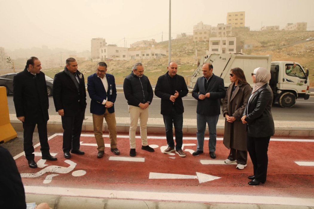 الشواربة يفتتح شارع و ممشى الرحاب في منطقة النصر...صور