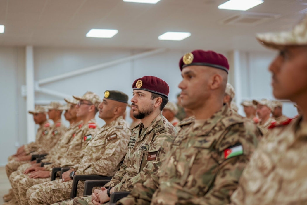 ولي العهد يزور مركز تدريب خدمة العلم ويطلع على سير البرامج التدريبية