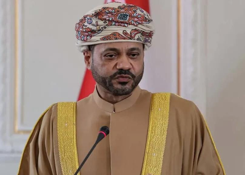سلطنة عمان تخرج عن صمتها وتصف الهجمات الإيرانية بالاعتداء على سيادة دول المنطقة