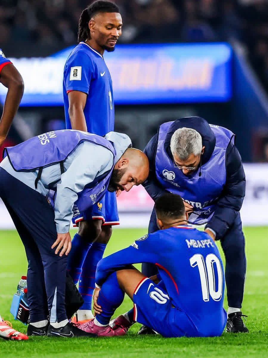 تقارير: مبابي قد يتواجد مع منتخب فرنسا دون المشاركة في المباريات