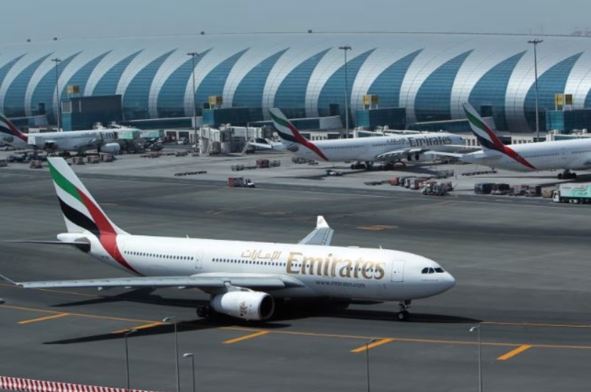 4 إصابات إثر سقوط طائرتين مسيّرتين قرب مطار دبي