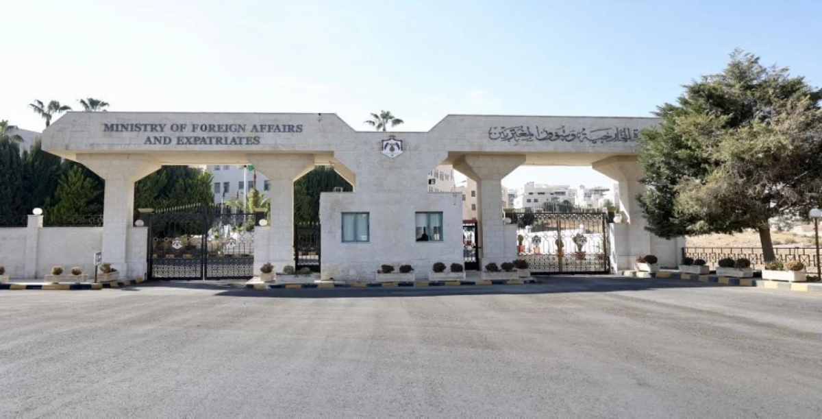 الأردن يدين الاعتداء الإيراني الذي أدى لسقوط صاروخ في الإمارات وأسفر عن مقتل مدني