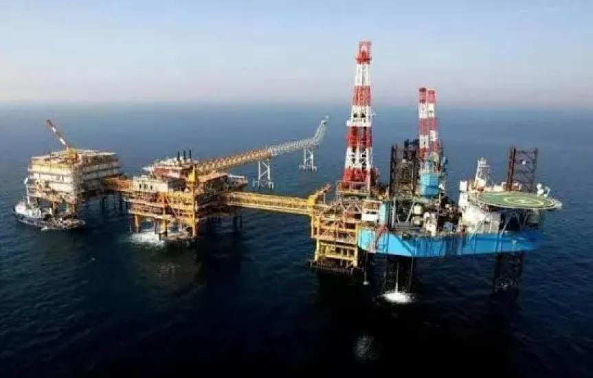 غارات إسرائيلية أمريكية تستهدف عصب الغاز الإيراني في ”بارس الجنوبي”