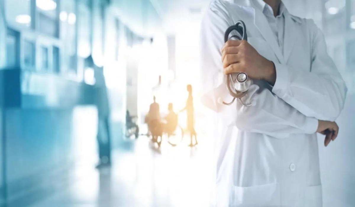 نقيب الأطباء: بطالة متزايدة بين أطباء الأردن وأكثر من 3400 خريج سنويًا خارج برامج التخصص