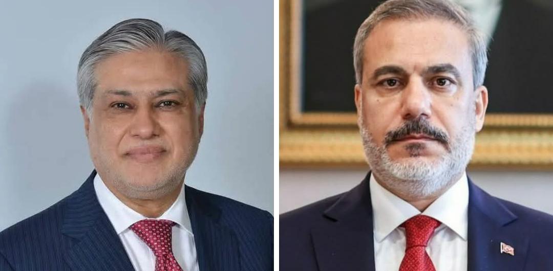 وزيرا خارجية تركيا وباكستان يبحثان هاتفيا ملف المحادثات بين الولايات المتحدة وإيران