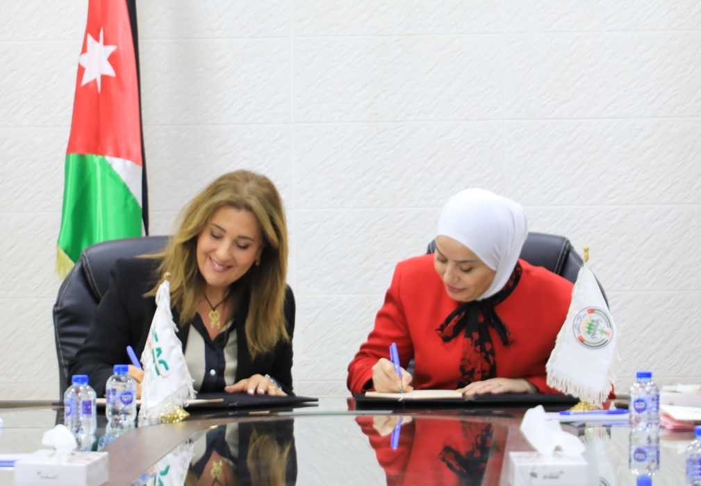 اتفاقية تعاون بين التنمية الاجتماعية ومجلس اعتماد المؤسسات الصحية في مجال تطوير برنامج الاعتمادية في دور الإيواء التابعة للوزارة
