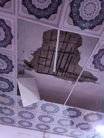 بعد سقوط أجزاء من السقف إغلاق مؤقت لمسجد حمزة بن عبد المطلب بالاغوار الشمالية .. صور