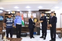 مدير شرطة معان يكرم المحافظ الحجاج