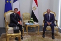 الرئيسان المصري والفرنسي يبحثان المستجدات الإقليمية والدولية