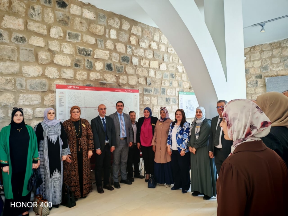 الهاشميون والوطن في لوحات الإبداع.. فعالية فنية مميزة لتربية بني كنانة بعيد الاستقلال في أم قيس