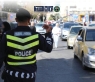 رقيب سير ينقذ حياة شابة بعد تعرّضها لحالة مرضية، ويقود مركبتها ويوصلها لأقرب مستشفى