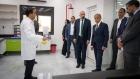 رئيس الوزراء يزور مصانع وشركات في منطقة معان التنموية