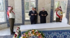 نائب الملك يزور ضريح الملك طلال بن عبدالله